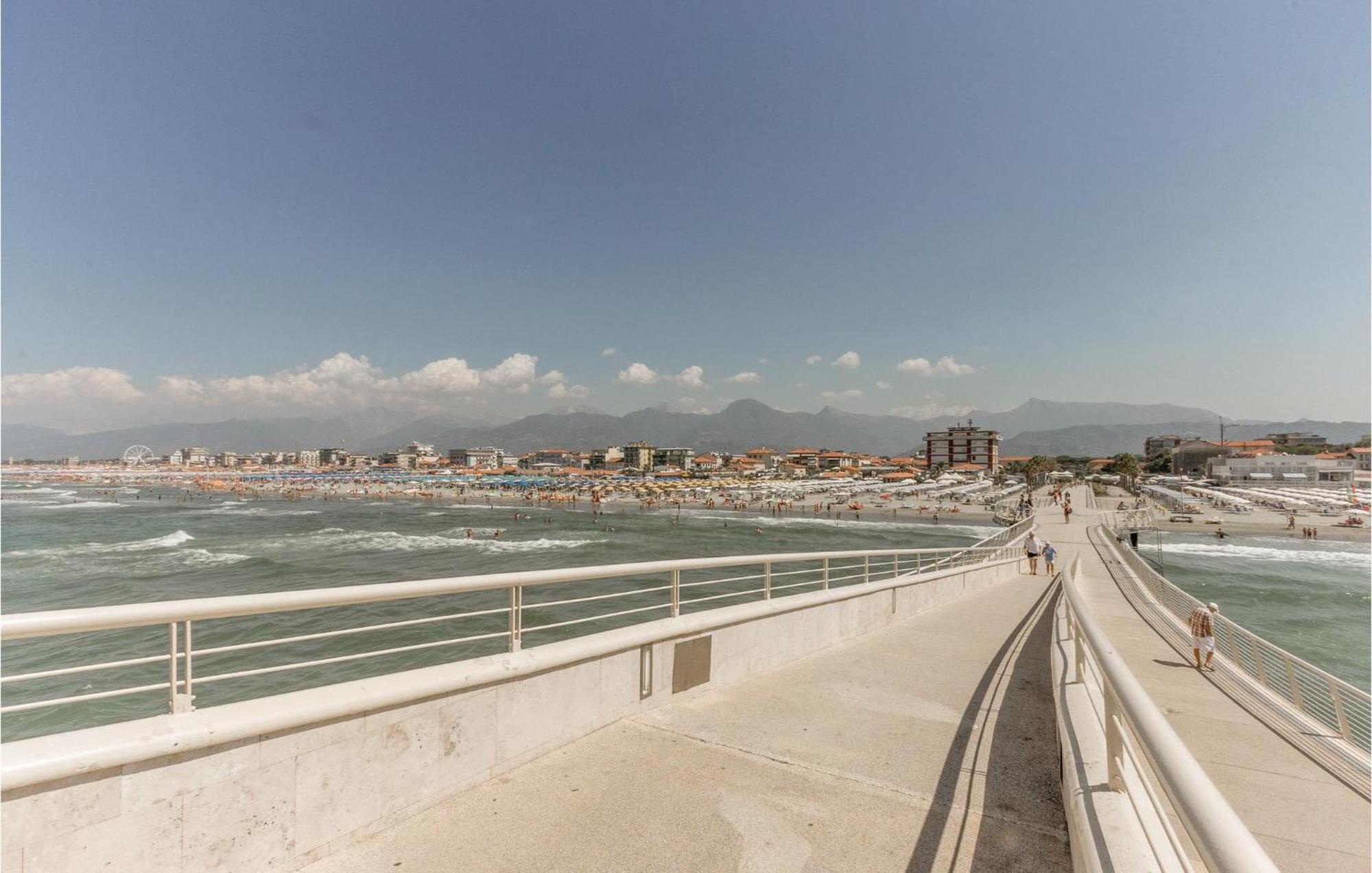 Sul Mare Apartment Лидо Ди Камайоре Екстериор снимка