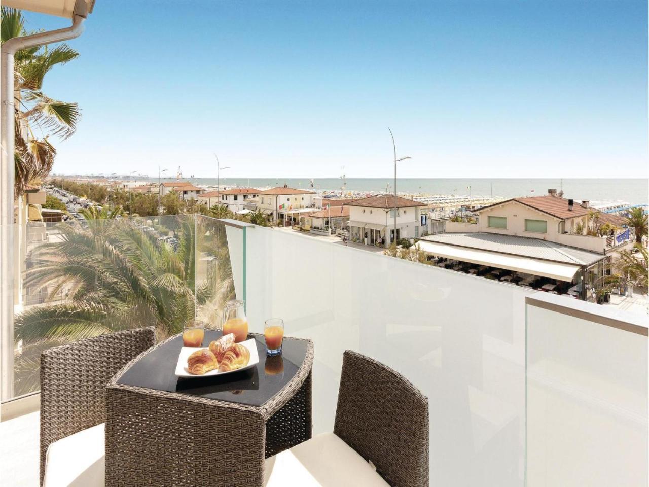 Sul Mare Apartment Лидо Ди Камайоре Екстериор снимка